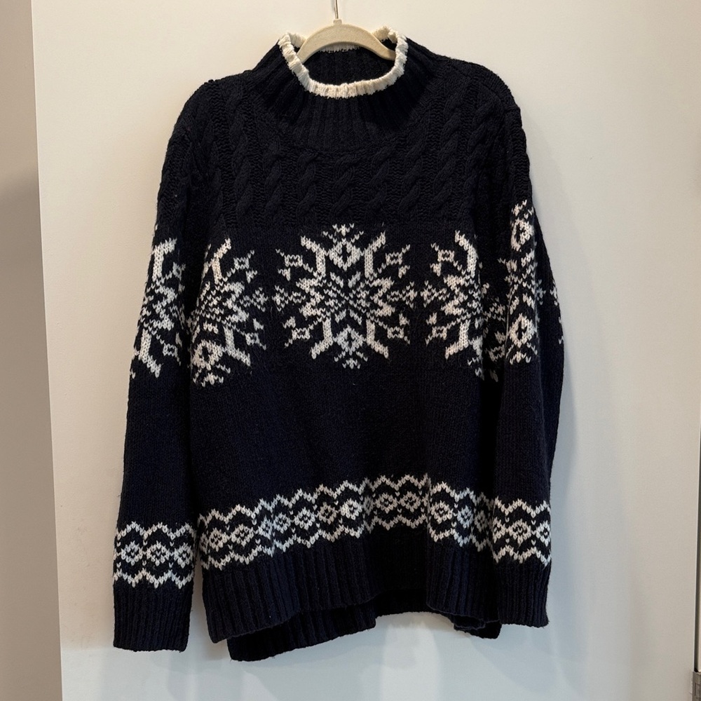 Talbots Navy and Cream Snowflake Turtleneck Sweater